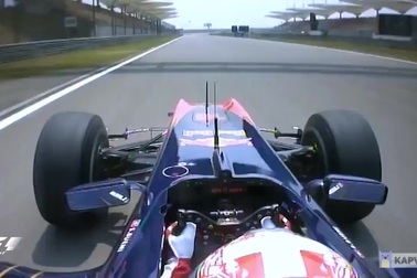 Tay đua F1 gặp sự cố bất ngờ và hy hữu