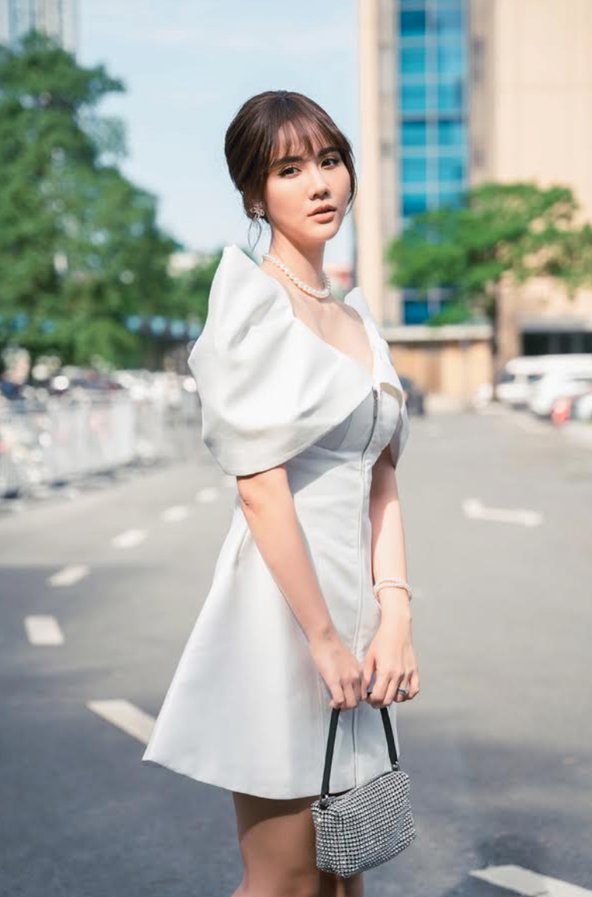 Huyền Lizzie nói gì khi được hỏi về việc Đình Tú - Hương Giang chia tay? - 1 Huyền Lizzie nói gì khi được hỏi về việc Đình Tú - Hương Giang chia tay? - 1