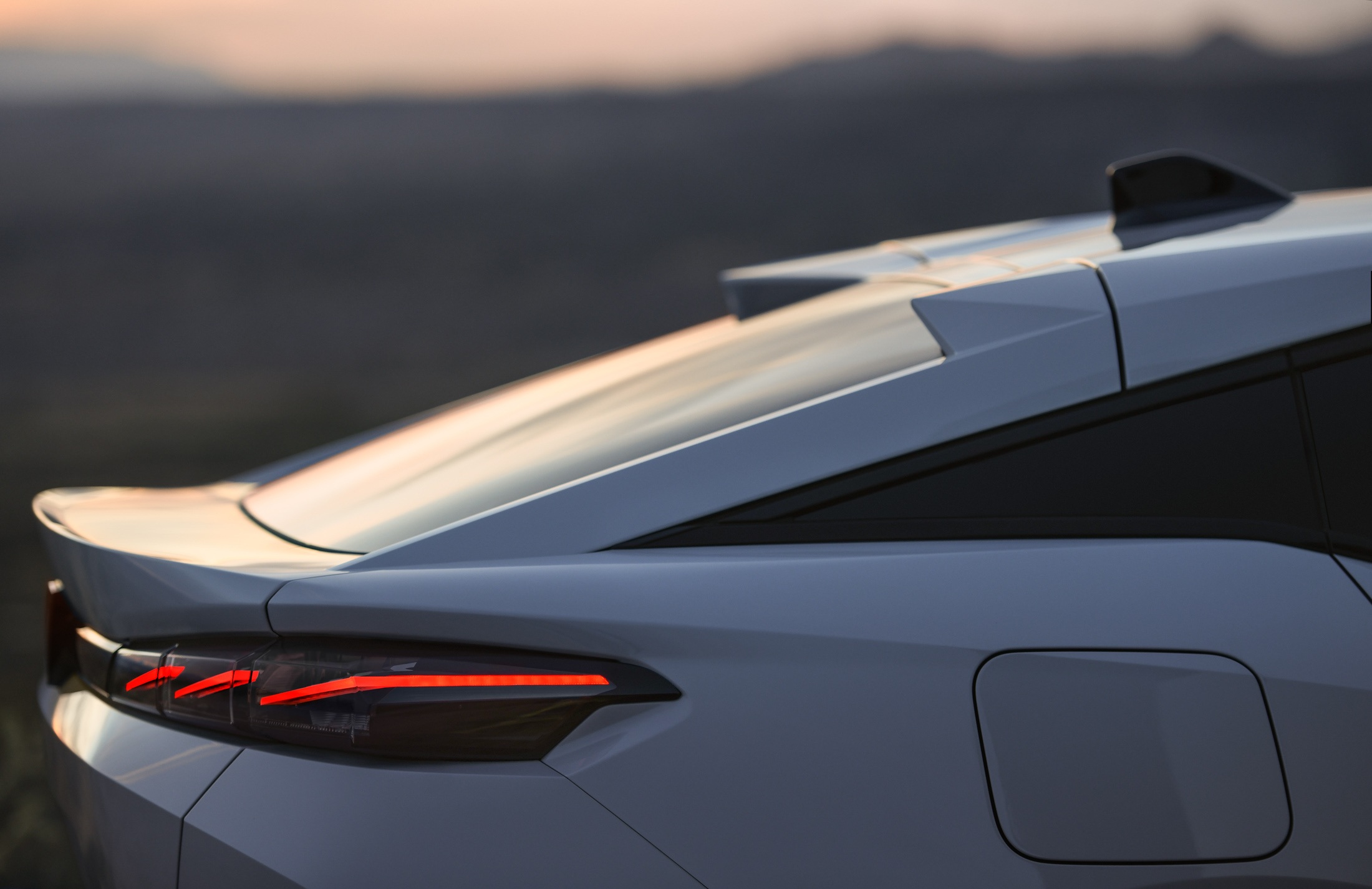 View - Peugeot 408 có thêm phiên bản thuần điện: Phạm vi hoạt động là điểm trừ | Báo Dân trí