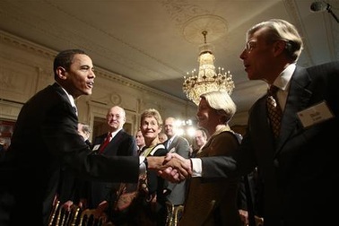 Quốc hội Mỹ thông qua gói kích thích kinh tế của Obama