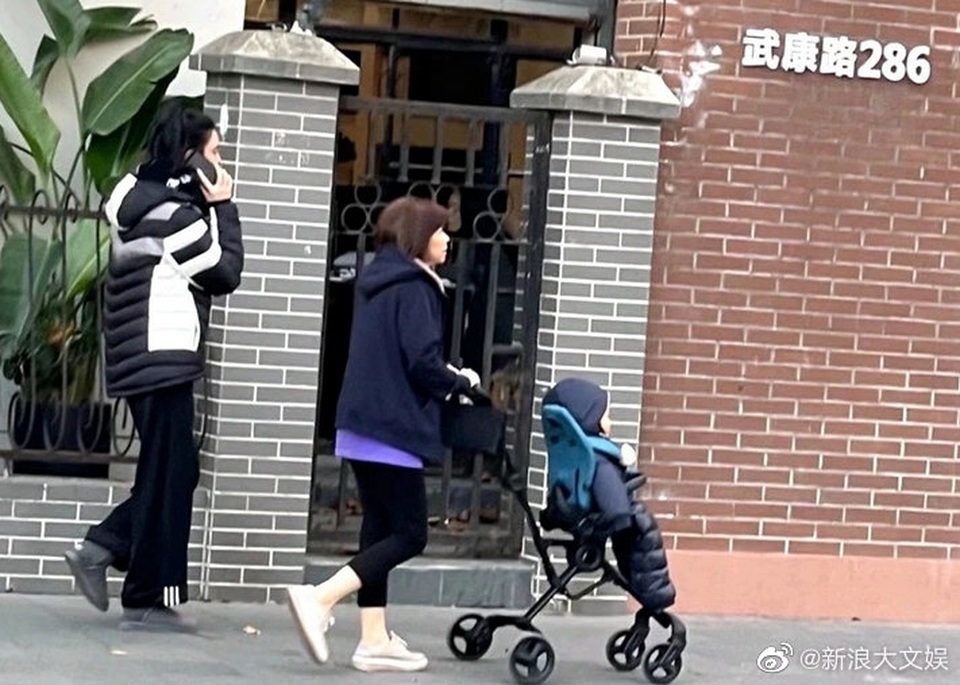 Cuộc sống áp lực của siêu mẫu Hề Mộng Dao khi kết hôn với con trai tỷ phú - 1 Cuộc sống áp lực của siêu mẫu Hề Mộng Dao khi kết hôn với con trai tỷ phú - 1