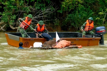 Thủy điện xả nước phục vụ diễn tập cứu người trong lũ