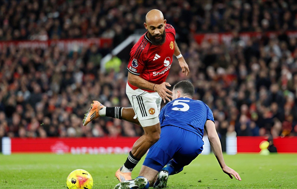 Hơn người vẫn thua, Man Utd ôm hận trước Everton ngay trên sân nhà - 2 Hơn người vẫn thua, Man Utd ôm hận trước Everton ngay trên sân nhà - 2