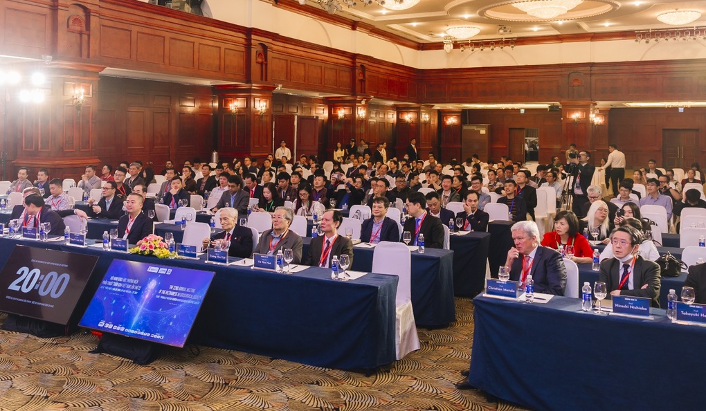 Bước tiến mới trong phẫu thuật thần kinh - cột sống - 1 Bước tiến mới trong phẫu thuật thần kinh - cột sống - 1