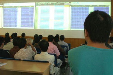 VN-Index đuối sức cuối phiên, HNX-Index giảm nhẹ