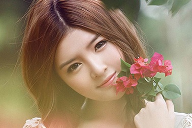 Lilly Luta bật mí cách sống “đẹp” trong giới hot girl