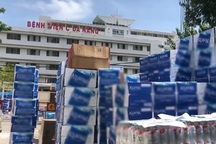 Những tấn hàng nghĩa tình "tiếp viện" 3 bệnh viện ở Đà Nẵng