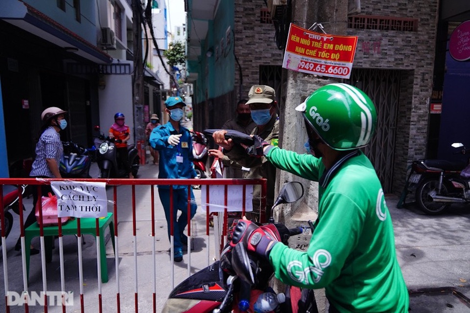 TPHCM: Một trường hợp ngoài cộng đồng tái dương tính với Covid-19 - 3 TPHCM: Một trường hợp ngoài cộng đồng tái dương tính với Covid-19 - 3