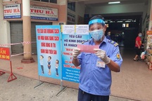 Ngày đầu người dân Đà Nẵng cầm thẻ hồng, thẻ xanh đi chợ