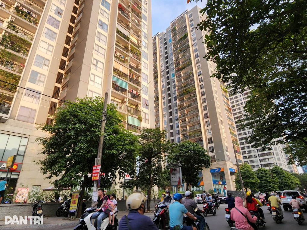 Khó khăn của bất động sản sẽ ảnh hưởng nghiêm trọng tới nền kinh tế - 2 Khó khăn của bất động sản sẽ ảnh hưởng nghiêm trọng tới nền kinh tế - 2