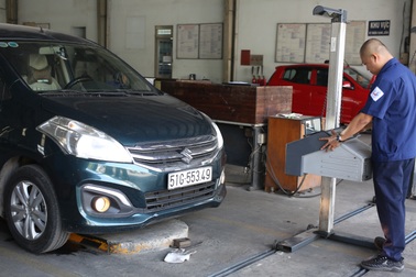 Trung tâm đăng kiểm ở TPHCM vắng vẻ ngày cận Tết