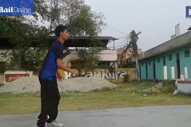 Pradip Timilisina, võ sư Teakwondo với “tuyệt chiêu” tự đá vào đầu mình từ phía sau