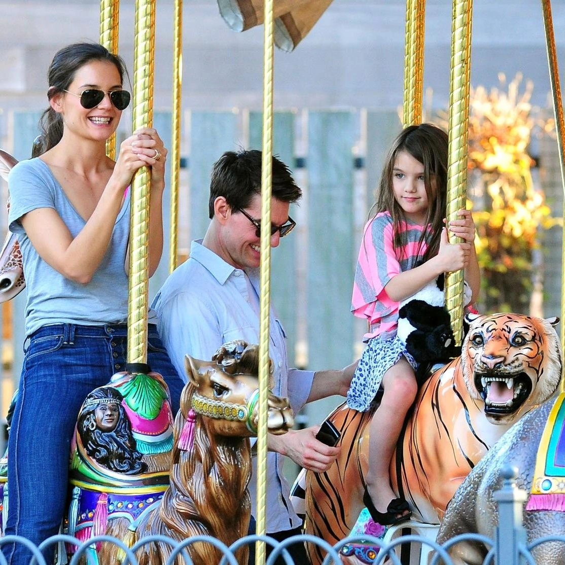 View - Suri Cruise tròn 18 tuổi: Truyền thông Mỹ "nín thở" chờ một bước ngoặt | Báo Dân trí