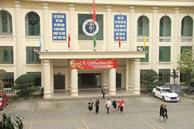 Hơn 300 phụ huynh 'chết lặng' vì con trắng tay sau 6 năm học - Ảnh 3. Hơn 300 phụ huynh 'chết lặng' vì con trắng tay sau 6 năm học - Ảnh 3.