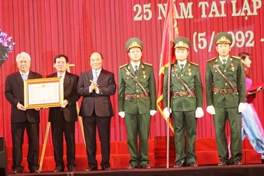 Trà Vinh đón nhận Huân chương Độc lập hạng Nhất