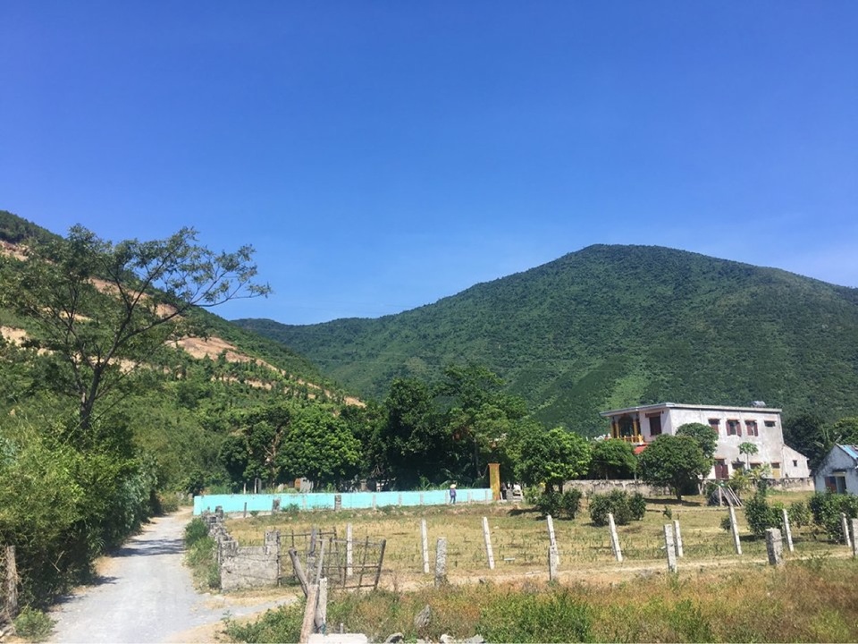 Hàng chục hộ dân thấp thỏm vì mỏ đá chuẩn bị vào khai thác tại Quảng Bình - 3 Hàng chục hộ dân thấp thỏm vì mỏ đá chuẩn bị vào khai thác tại Quảng Bình - 3