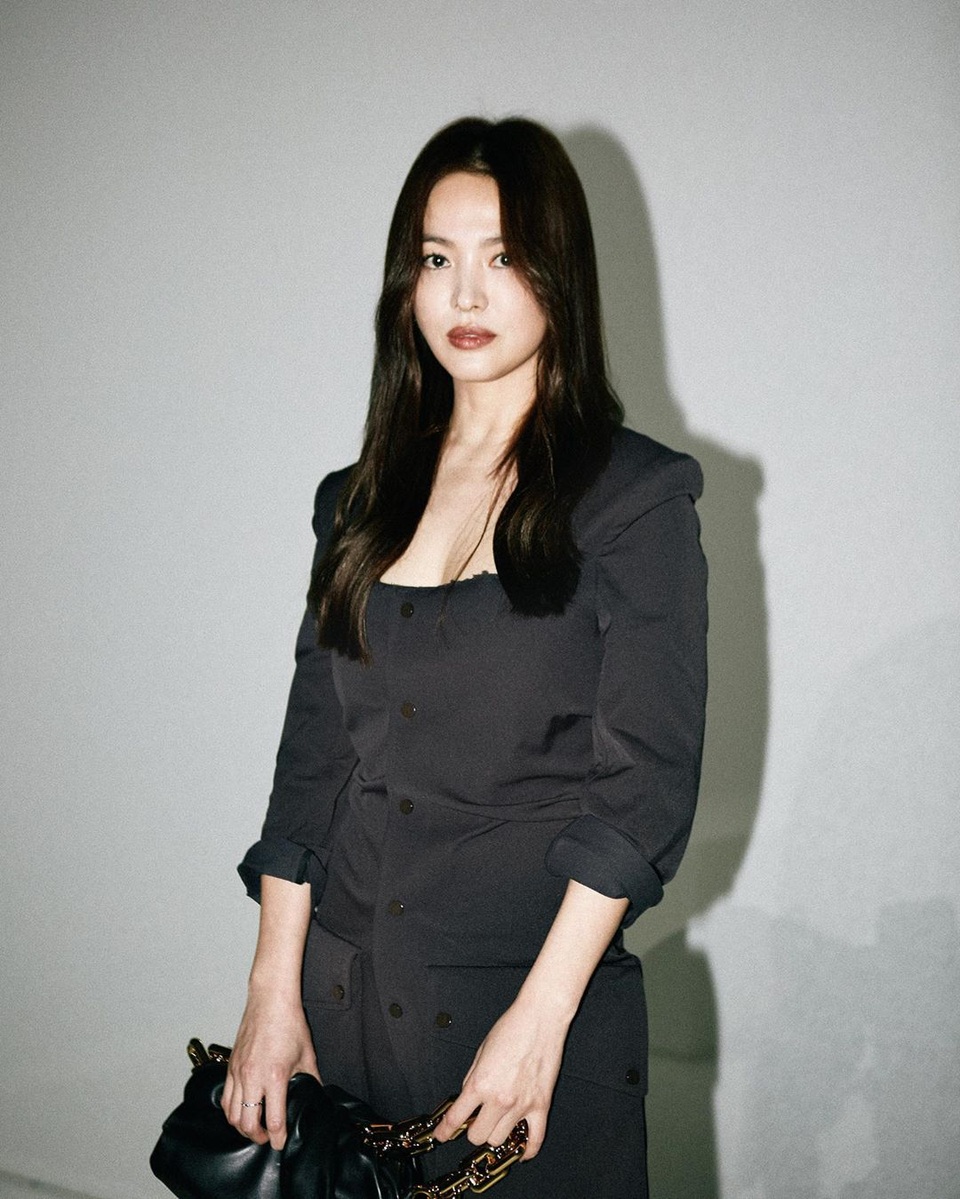 Song Hye Kyo xinh đẹp tại tuần lễ thời trang Milan - 1 Song Hye Kyo xinh đẹp tại tuần lễ thời trang Milan - 1