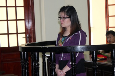 Chiếm đoạt hàng trăm triệu đồng, dọa tự tử khi nạn nhân đòi lại tiền