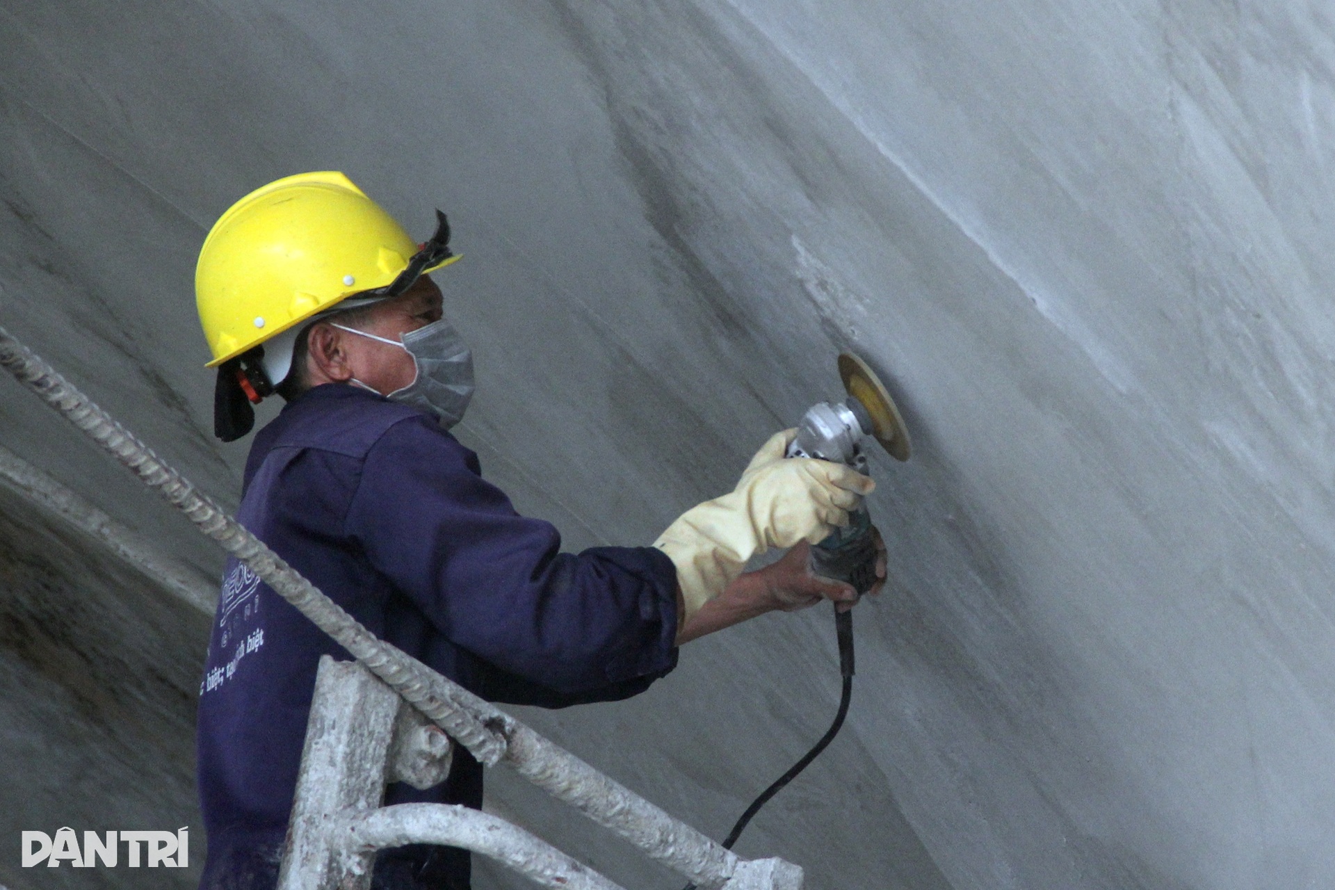 Cảnh thi công hầm duy nhất ở cao tốc Chí Thạnh - Vân Phong vào mùa mưa - 11 Cảnh thi công hầm duy nhất ở cao tốc Chí Thạnh - Vân Phong vào mùa mưa - 11