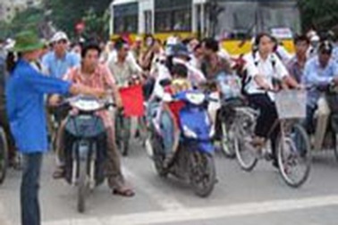 Bất cập ở tuyến giao thông mẫu Thái Hà - Chùa Bộc