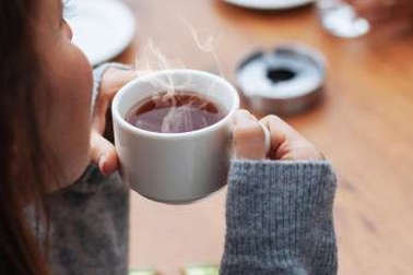 Uống trà nóng có thể bảo vệ chống bệnh glôcôm