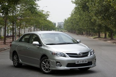 Toyota Việt Nam triệu hồi Corolla Altis lắp ráp trong nước vì lỗi túi khí