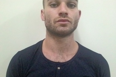 Bắt 2 người nước ngoài dùng thẻ ATM giả “cuỗm” hàng trăm triệu đồng