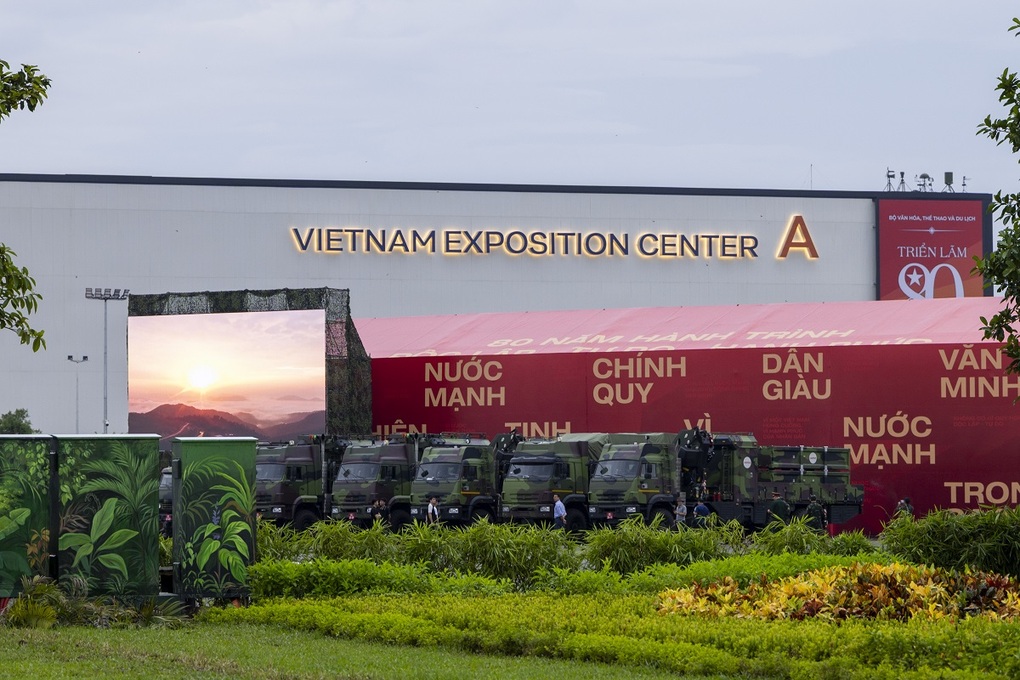 Entdecken Sie die Ausstellung „80 Jahre Reise der Unabhängigkeit – Freiheit – Glück“ – 4 Khám phá Triển lãm “80 năm Hành trình Độc lập - Tự do - Hạnh phúc” - 4