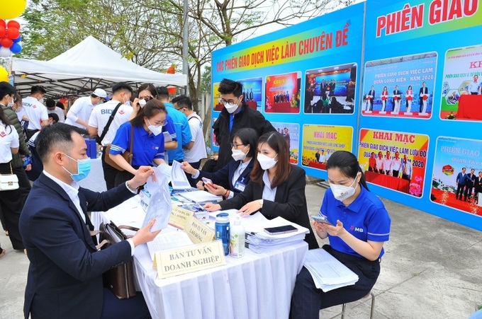 Tư vấn việc làm cho người lao động
