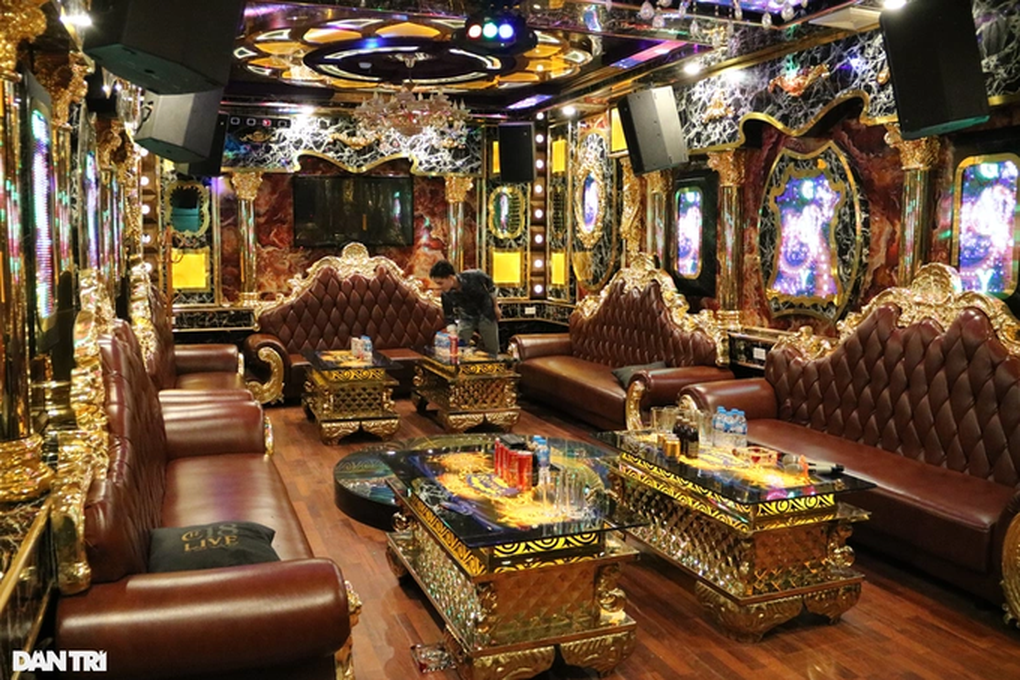 Bao nhiêu cơ sở kinh doanh karaoke, vũ trường bị dừng hoạt động? - 2 Bao nhiêu cơ sở kinh doanh karaoke, vũ trường bị dừng hoạt động? - 2
