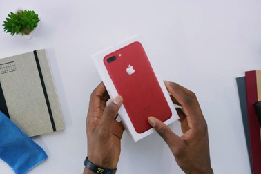 iPhone 8 màu đỏ về Việt Nam trong tuần này, giá chênh cỡ 3 triệu đồng