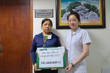 Bạn đọc giúp đỡ nữ sinh 19 tuổi mắc ung thư máu gần 600 triệu đồng