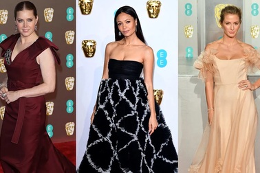 Những bộ váy đẹp nhất trên thảm đỏ BAFTA 2019