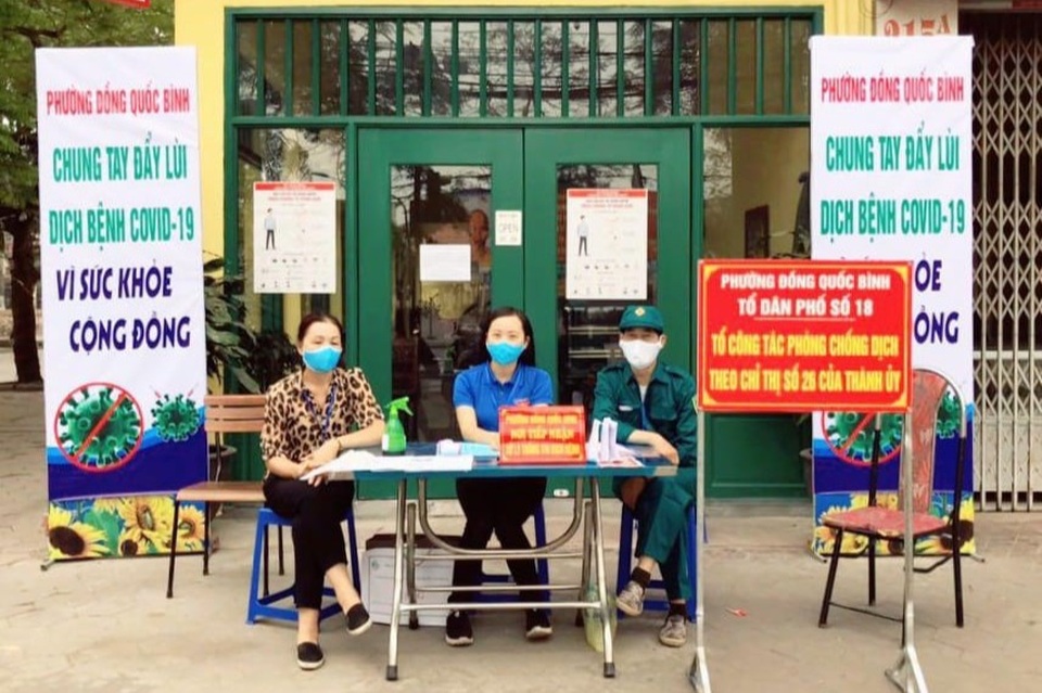Giám đốc Sở Y tế Hải Phòng bị phê bình vì chậm trễ mua thiết bị phòng dịch - 2 Giám đốc Sở Y tế Hải Phòng bị phê bình vì chậm trễ mua thiết bị phòng dịch - 2