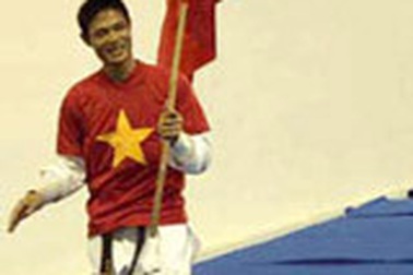 Nguyễn Văn Hùng đoạt HCV