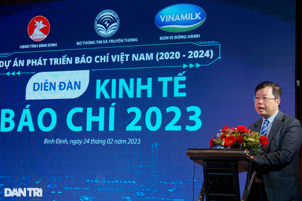 Diễn đàn kinh tế báo chí: Làm sao để độc giả trả tiền đọc báo? - 1 Diễn đàn kinh tế báo chí: Làm sao để độc giả trả tiền đọc báo? - 1