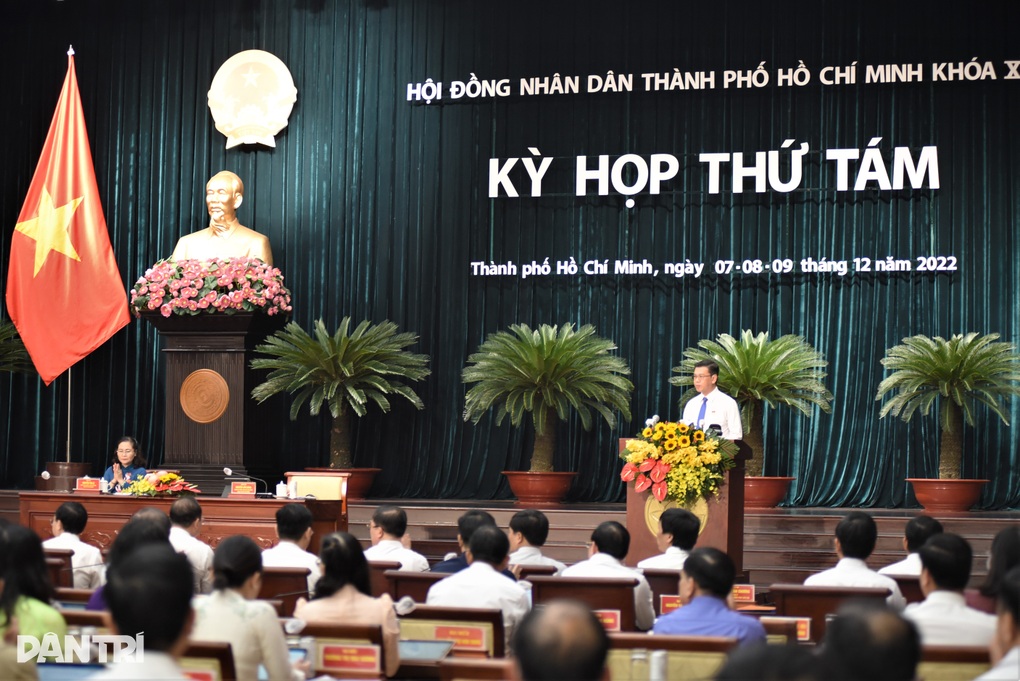 Ông Trần Thanh Mẫn: Kinh tế TPHCM đang tăng trưởng chậm lại - 2 Ông Trần Thanh Mẫn: Kinh tế TPHCM đang tăng trưởng chậm lại - 2