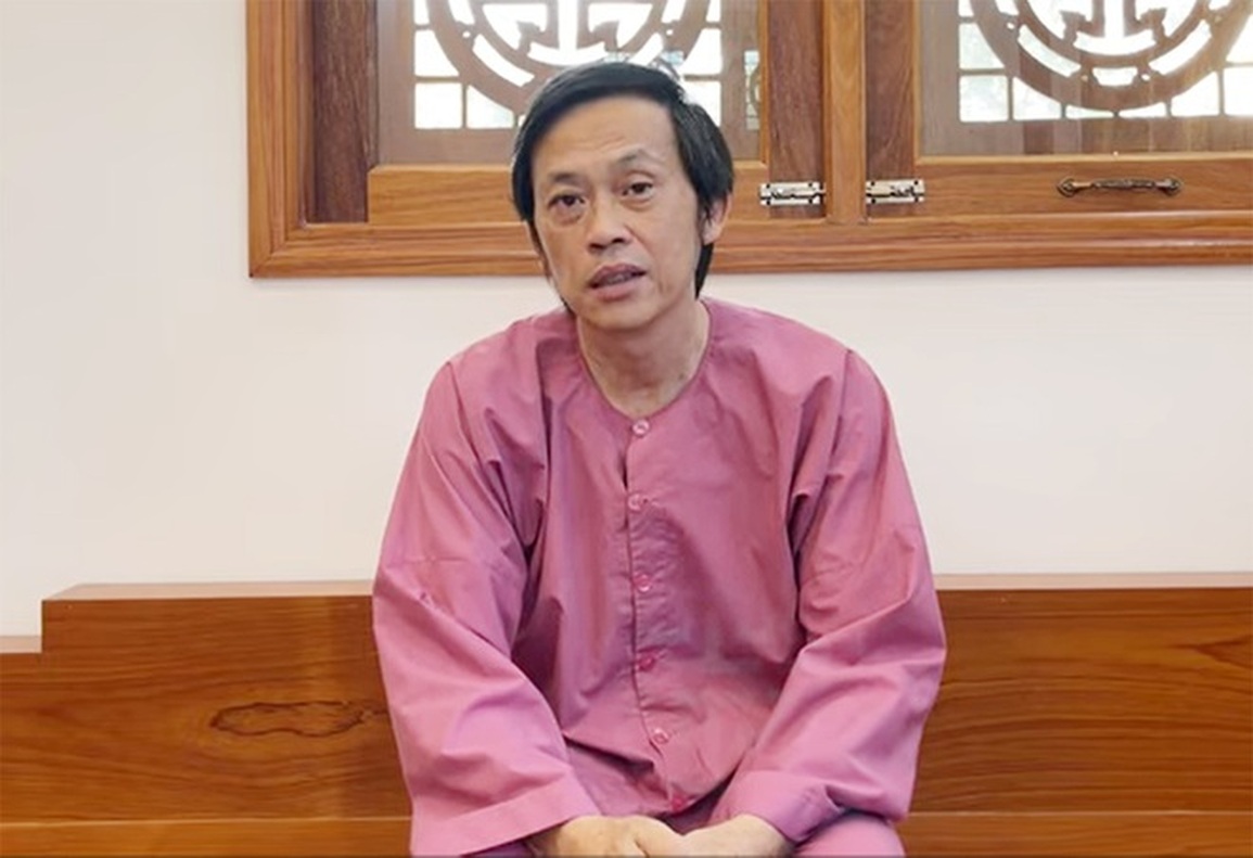 Cuộc sống kín tiếng của Hoài Linh sau ồn ào chậm giải ngân tiền từ thiện - 1 Cuộc sống kín tiếng của Hoài Linh sau ồn ào chậm giải ngân tiền từ thiện - 1