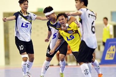 Thái Sơn Bắc hòa Sanatech Khánh Hòa trong trận cầu kịch tính