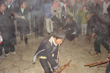 Đi tìm “cái tình” ở chợ tình Sapa