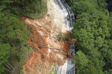 Đèo Prenn ở Đà Lạt thông xe 3 ngày cuối tuần theo khung giờ cố định