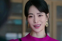 Nữ giám đốc U40 thú nhận quá khứ "xuống tay" kinh hoàng với bạn học