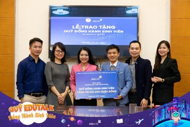Edutalk trao tặng học bổng 1 tỷ đồng cho tân sinh viên