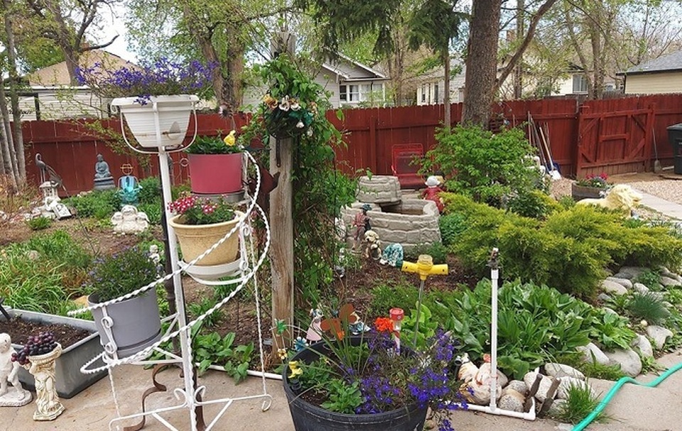 Con dâu vay tiền mua nhà, mẹ chồng đòi đứng tên sổ đỏ - 1 Con dâu vay tiền mua nhà, mẹ chồng đòi đứng tên sổ đỏ - 1