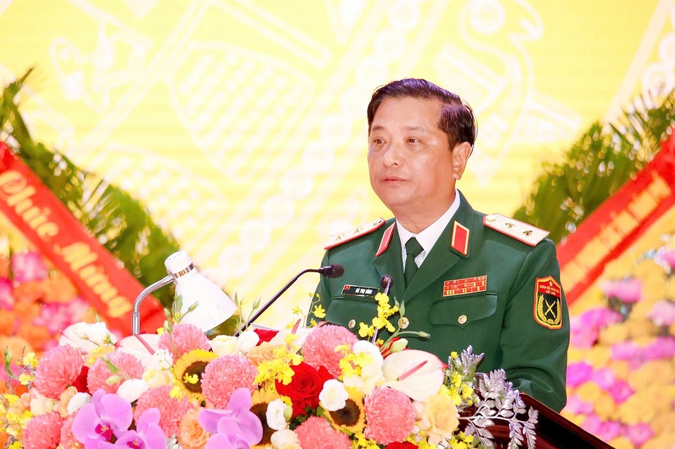 អគ្គលេខាធិកា តូ ឡាំ៖ ការការពារប្រទេសមុនពេលមានគ្រោះថ្នាក់ គឺជាមេរៀនប្រវត្តិសាស្ត្រ - ៥ Tổng Bí thư Tô Lâm: Lo giữ nước từ khi nước chưa nguy là bài học lịch sử - 5