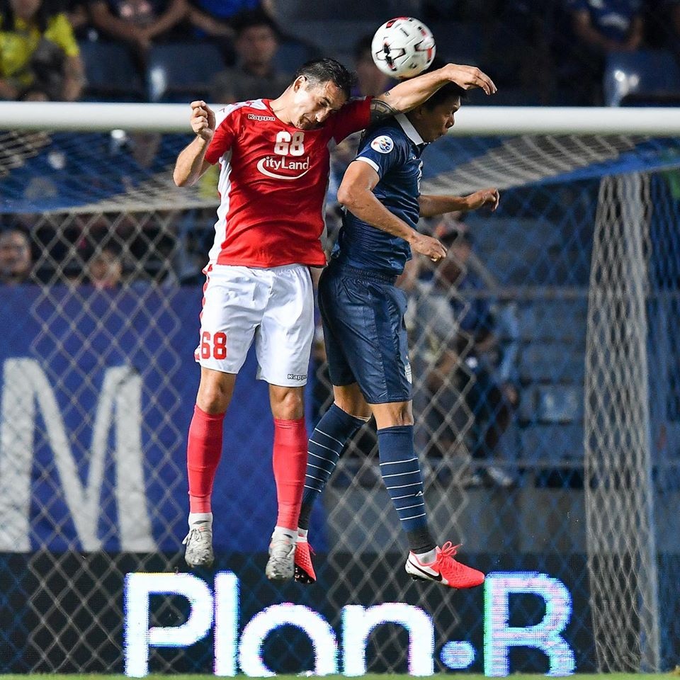 Công Phượng và đồng đội bất lực trong ngày CLB TPHCM thua Buriram United - 6 Công Phượng và đồng đội bất lực trong ngày CLB TPHCM thua Buriram United - 6