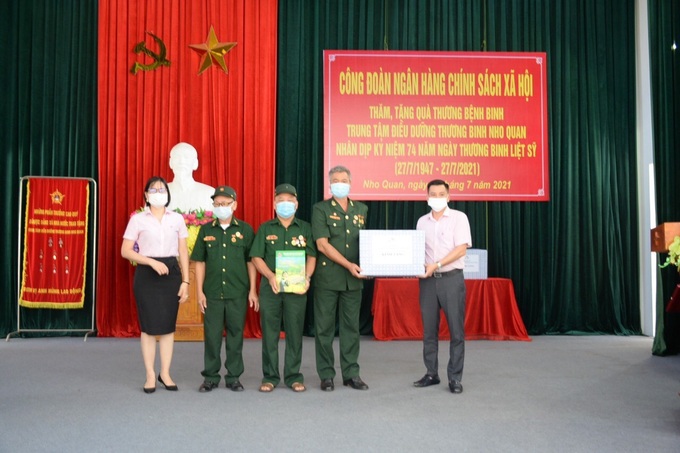 Ninh Bình: Quan tâm chăm sóc NCC là tri ân, là trách nhiệm - Ảnh 2.