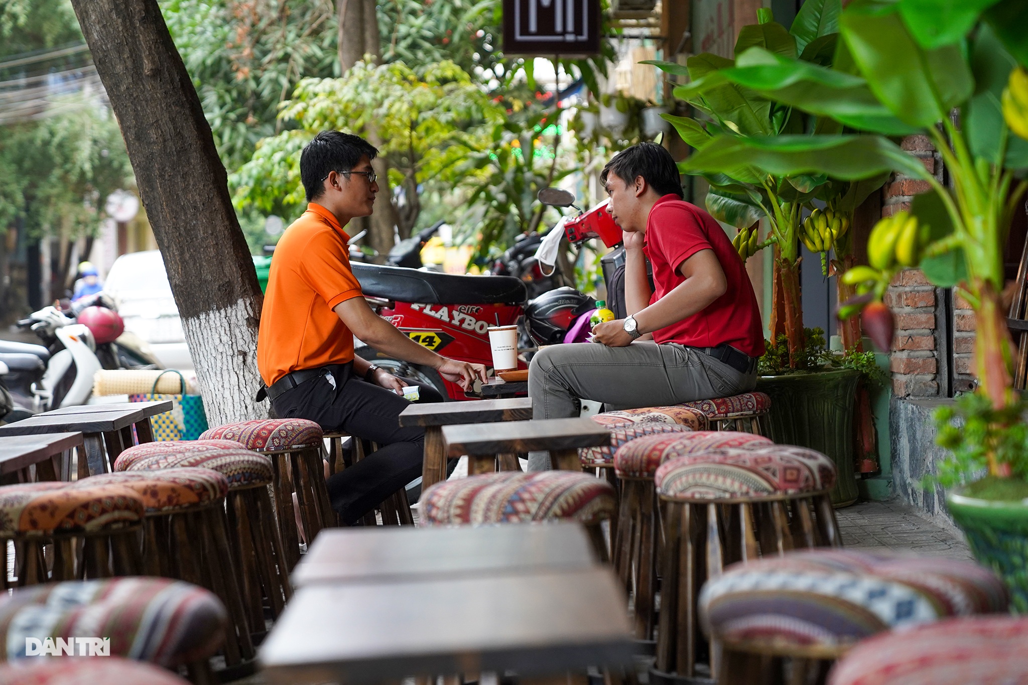 Độc đáo cà phê của vợ chồng A Phủ giữa lòng Sài Gòn - 8 Độc đáo cà phê của vợ chồng A Phủ giữa lòng Sài Gòn - 8