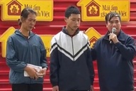 Gặp người đàn ông Hà Nội tặng 50m2 đất cho mẹ con nghèo trong thôn