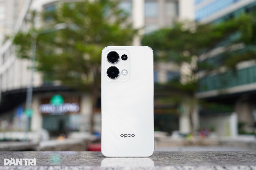 Đánh giá Oppo Reno13 5G: Đối thủ của Galaxy S24 FE, Xiaomi 14T Pro - 1 Đánh giá Oppo Reno13 5G: Đối thủ của Galaxy S24 FE, Xiaomi 14T Pro - 1
